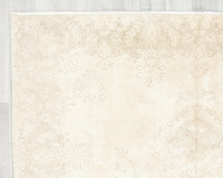 Beige Oushak Rug 5' 10" x 9' 4" | No. VR66345