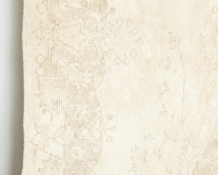 Beige Oushak Rug 5' 10" x 9' 4" | No. VR66345