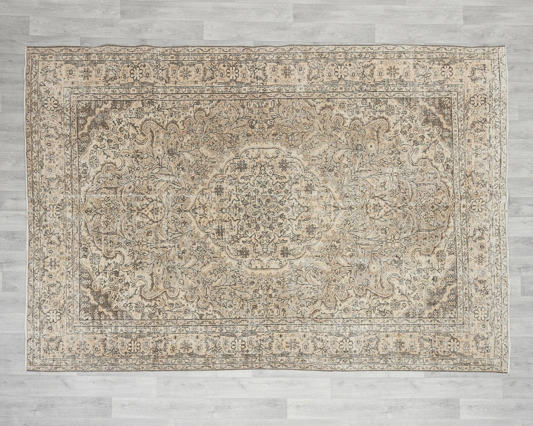 Oushak Rug 6' 8" x 9' 2" | No. VR98771