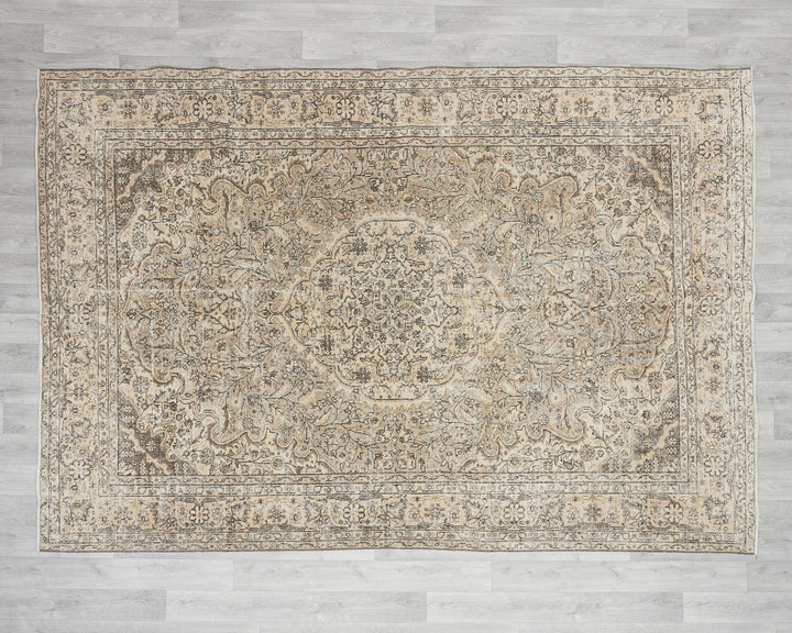 Oushak Rug 6' 8" x 9' 2" | No. VR98771