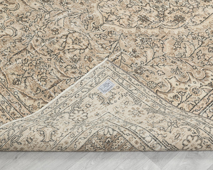 Oushak Rug 6' 8" x 9' 2" | No. VR98771