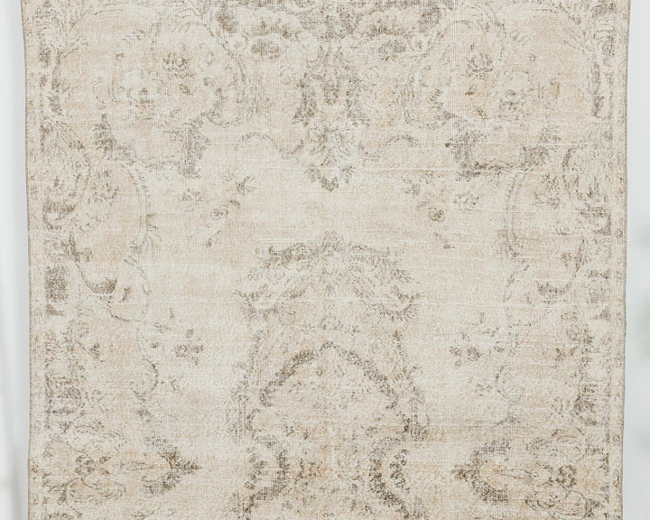 Beige Oushak Rug 6' 4" x 10' 2" | No. VR82012