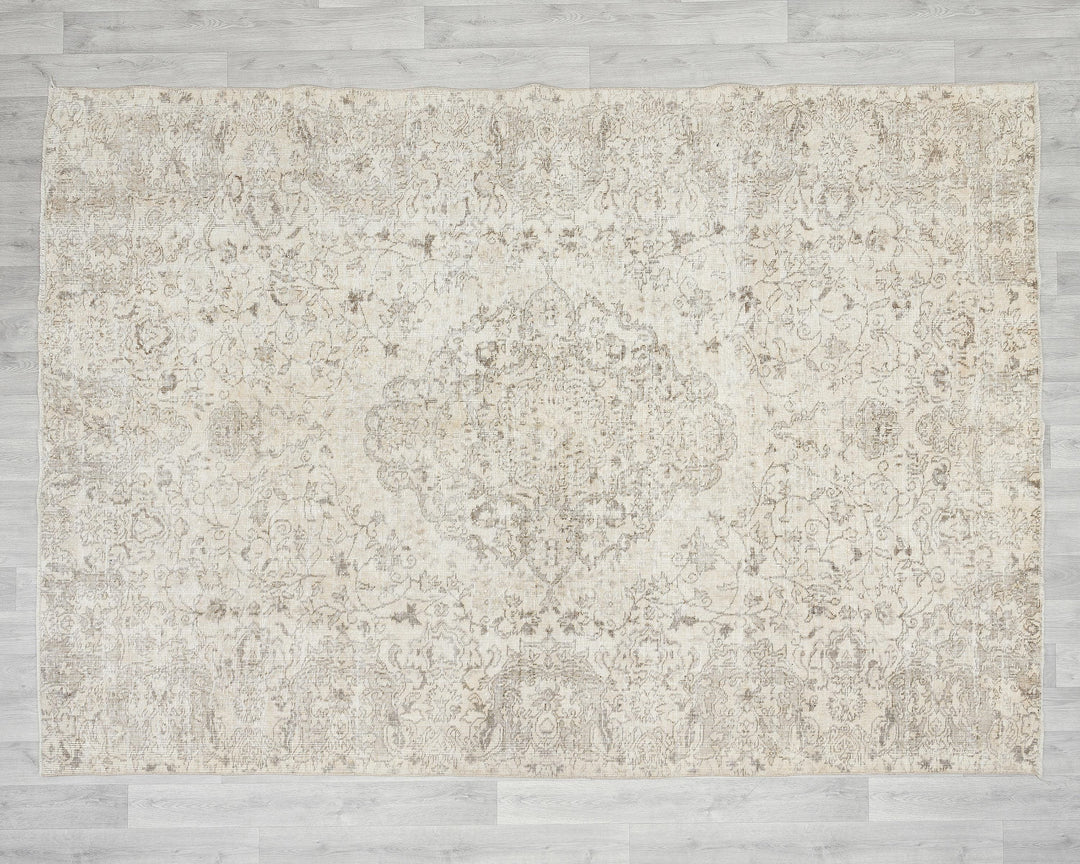 Neutral Oushak Rug 6' 7" x 8' 11" | No. VR56350