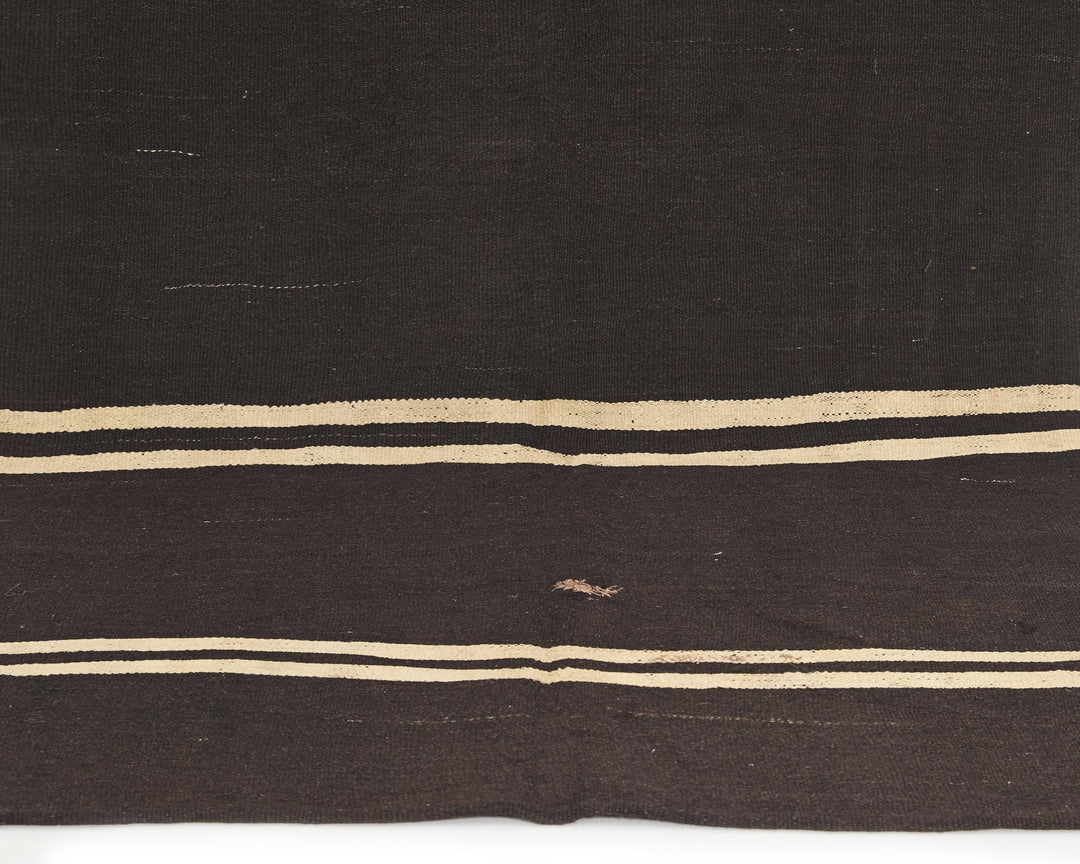 Brown Kilim Rug 5' 11" x 9' 6" | No. VR81527