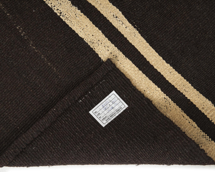 Brown Kilim Rug 5' 11" x 9' 6" | No. VR81527