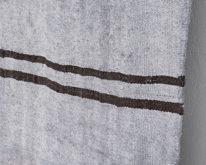 Blue Kilim Rug 5' 7" x 8' 5" | No. VR25836