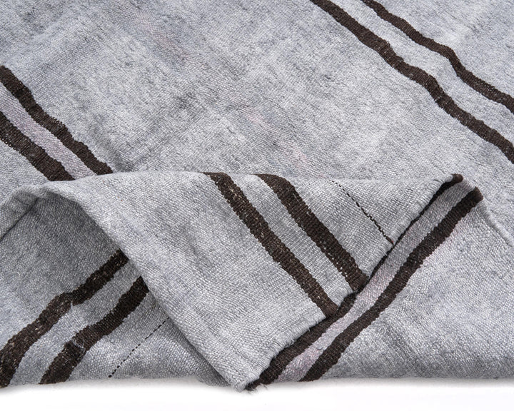Blue Kilim Rug 5' 7" x 8' 5" | No. VR25836