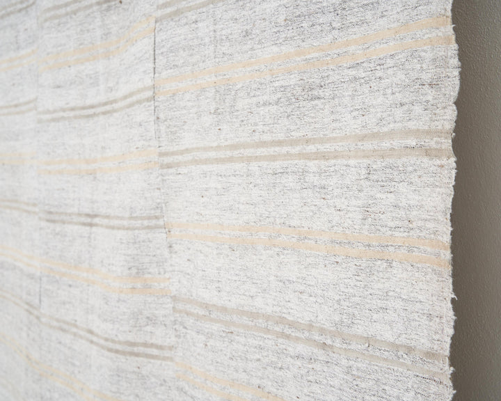 Gray Kilim Rug 6' 4" x 9' 10" | No. VR22167