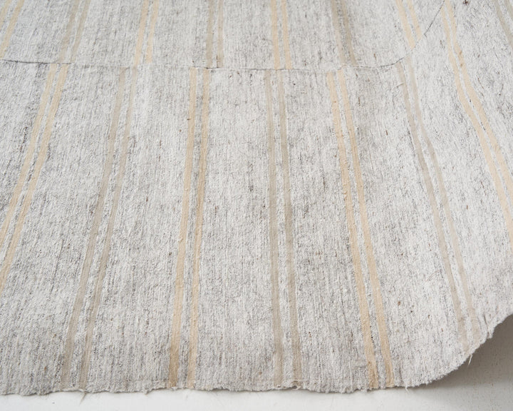 Gray Kilim Rug 6' 4" x 9' 10" | No. VR22167