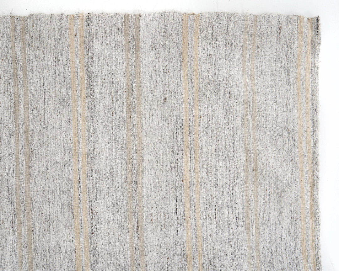 Gray Kilim Rug 6' 4" x 9' 10" | No. VR22167