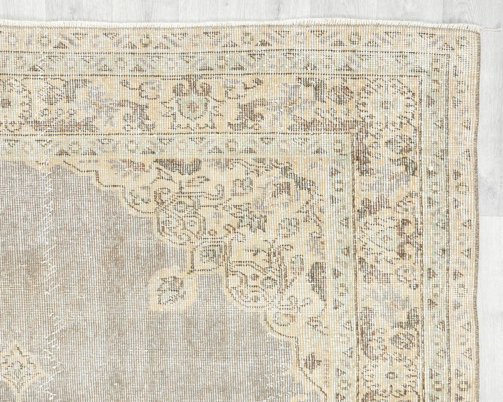 Faded Oushak Rug 5' 7" x 8' 4" | No. VR28391