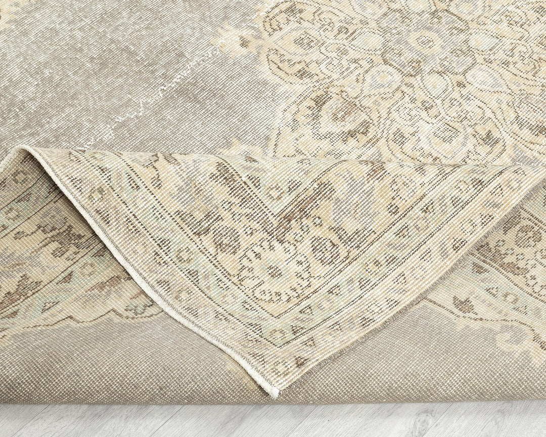 Faded Oushak Rug 5' 7" x 8' 4" | No. VR28391