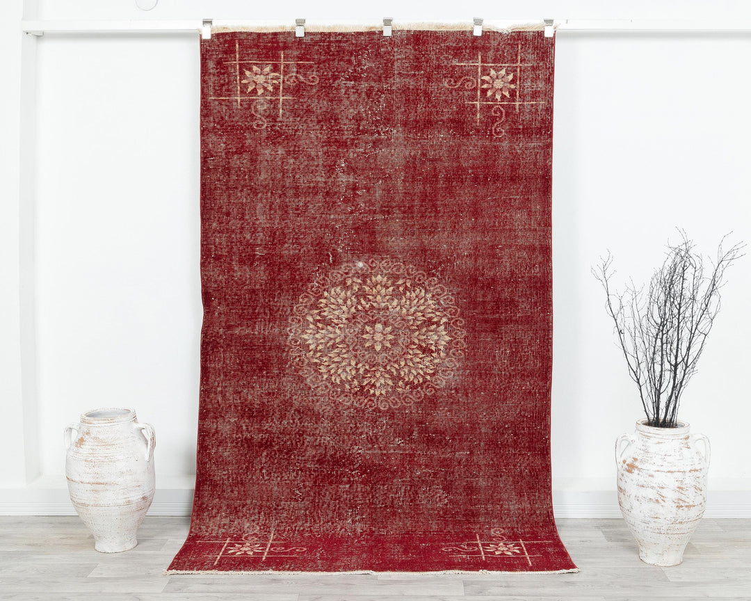 Red Oushak Rug 4' 8" x 8' 1" | No. VR51149