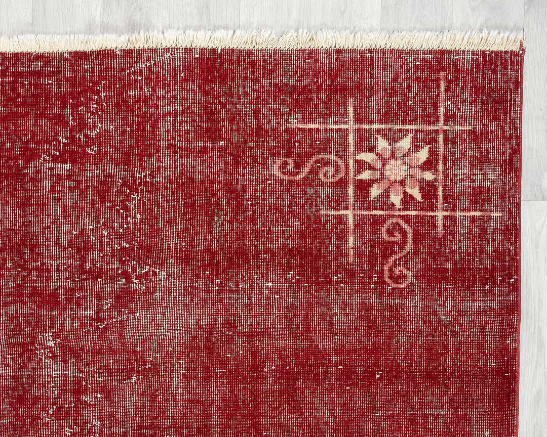 Red Oushak Rug 4' 8" x 8' 1" | No. VR51149