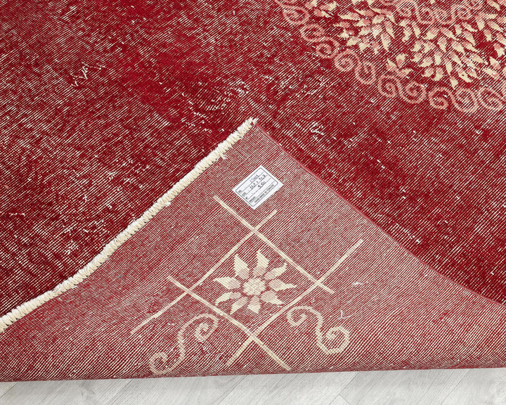 Red Oushak Rug 4' 8" x 8' 1" | No. VR51149