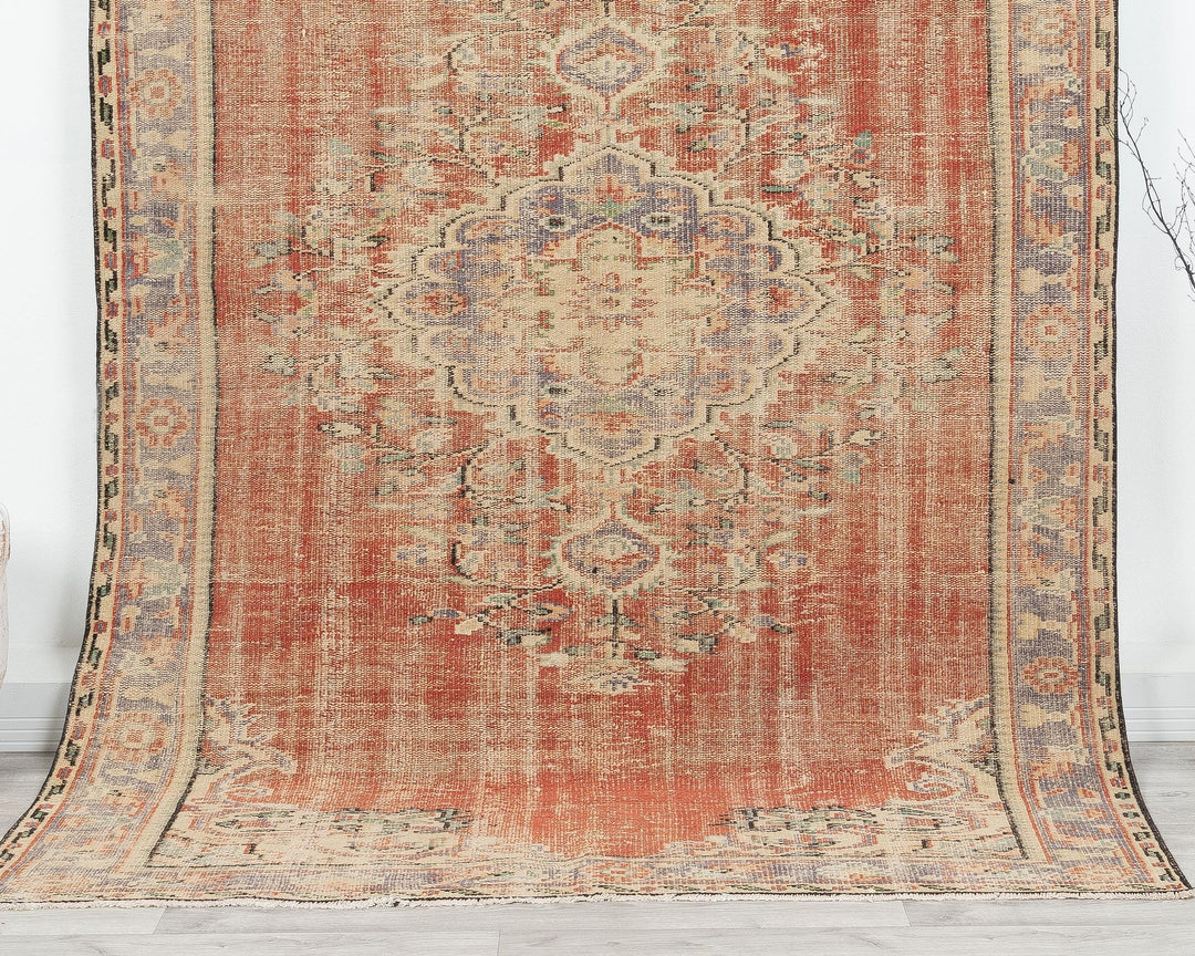 Oushak Rug 5' 7" x 8' 5" | No. VR33972