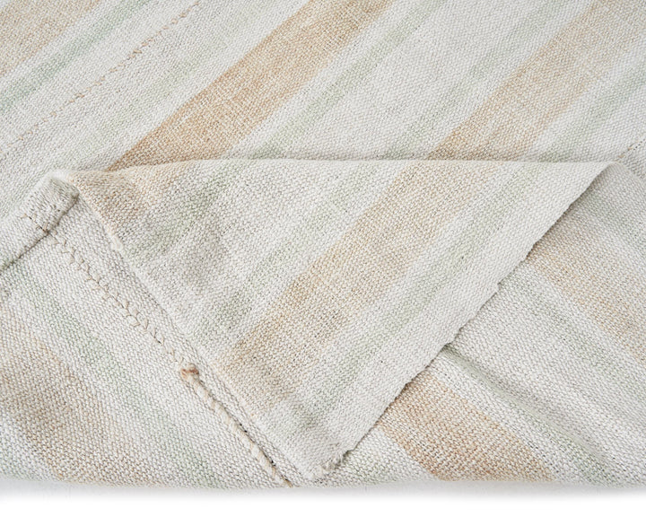 White Kilim Rug 5' 7" x 7' 1" | No. VR20975