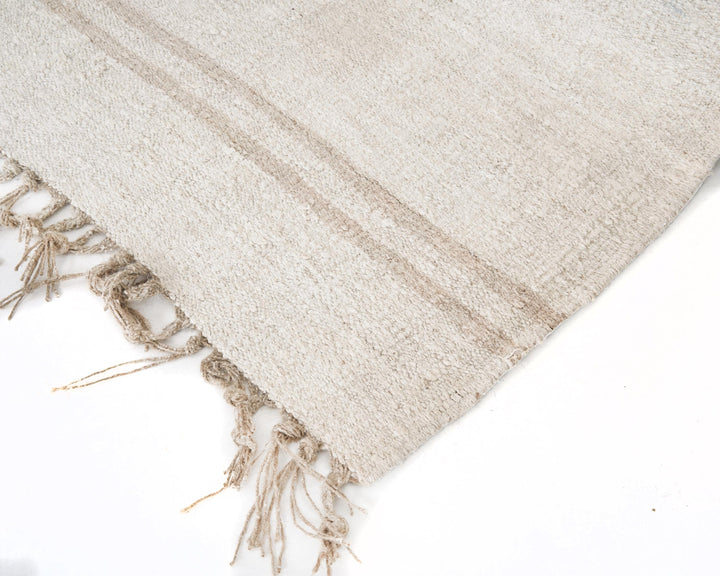 White Kilim Rug 8' 2" x 5' 3" | No. VR43669