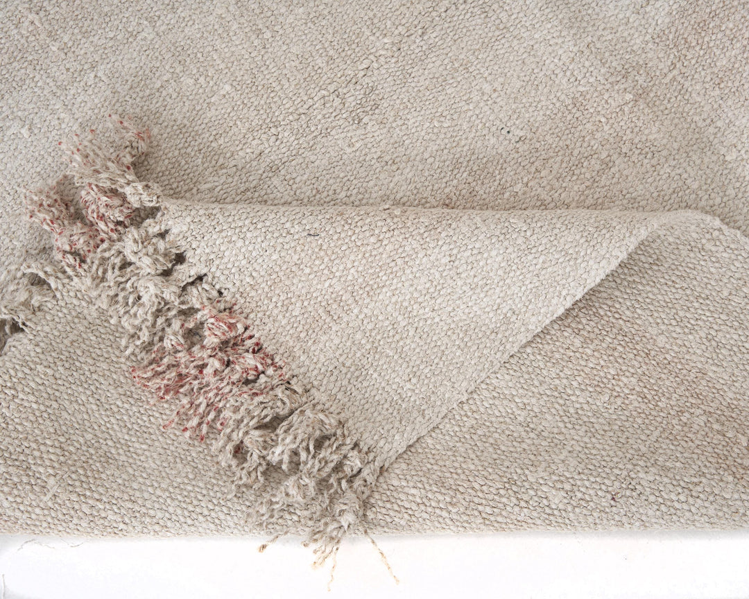 White Kilim Rug 9' 2" x 4' 9" | No. VR51520