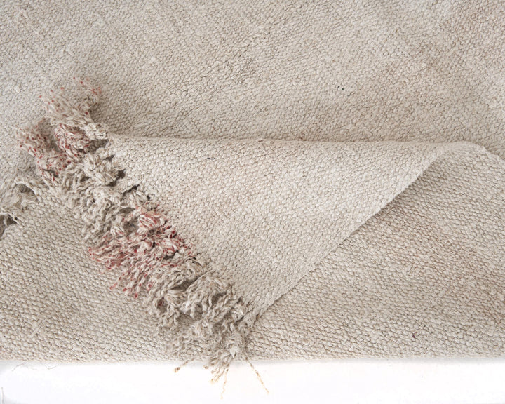 White Kilim Rug 9' 2" x 4' 9" | No. VR51520