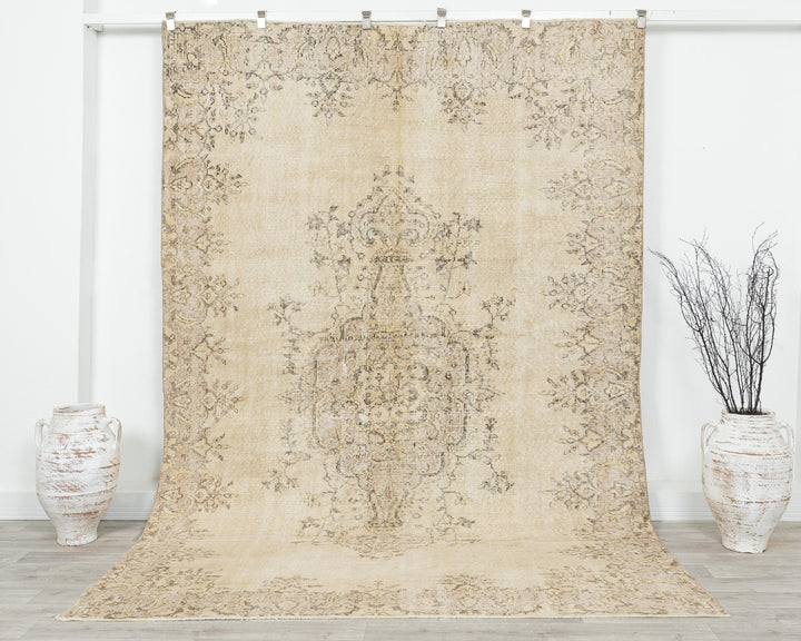 Oushak Rug 6' 7" x 9' 5" | No. VR78851