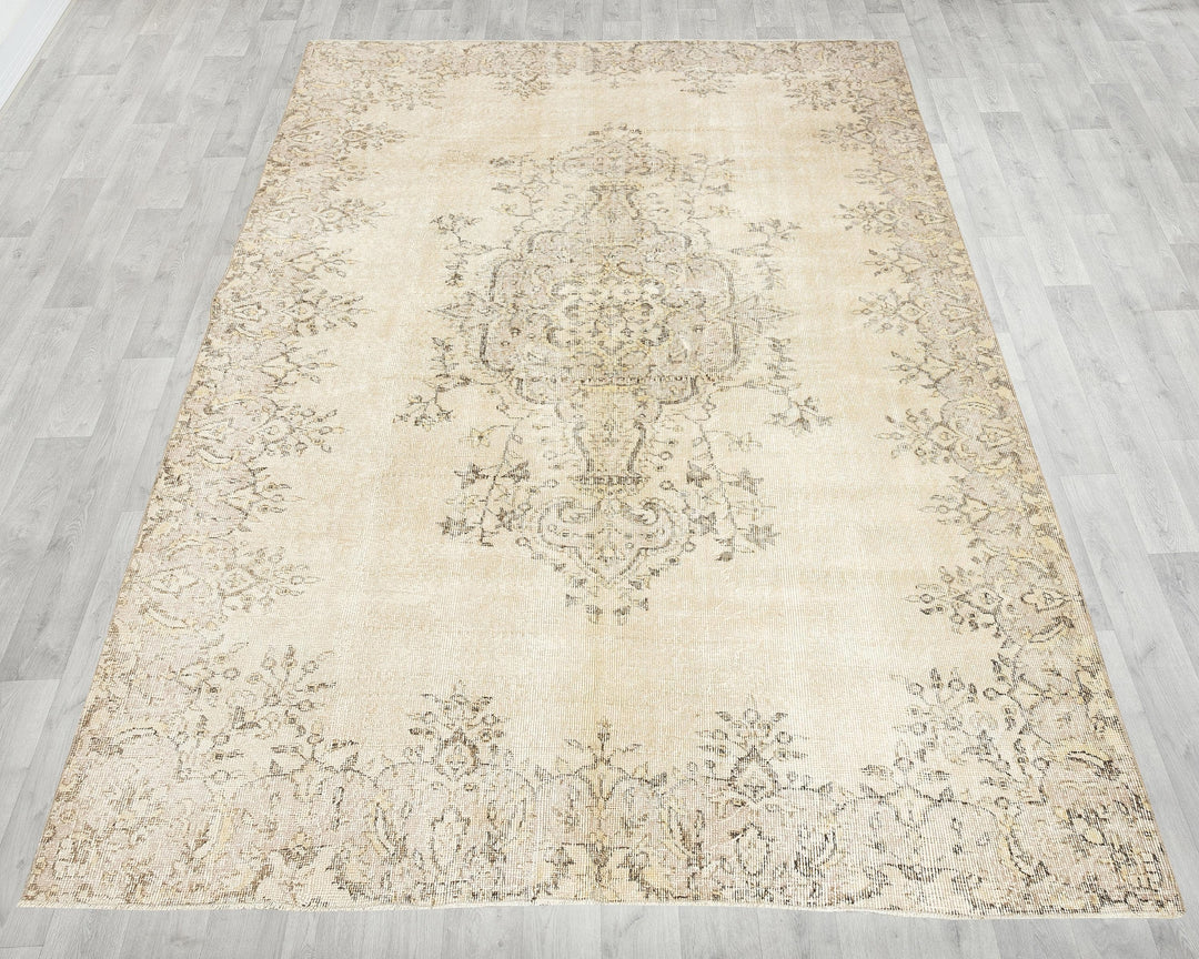 Oushak Rug 6' 7" x 9' 5" | No. VR78851