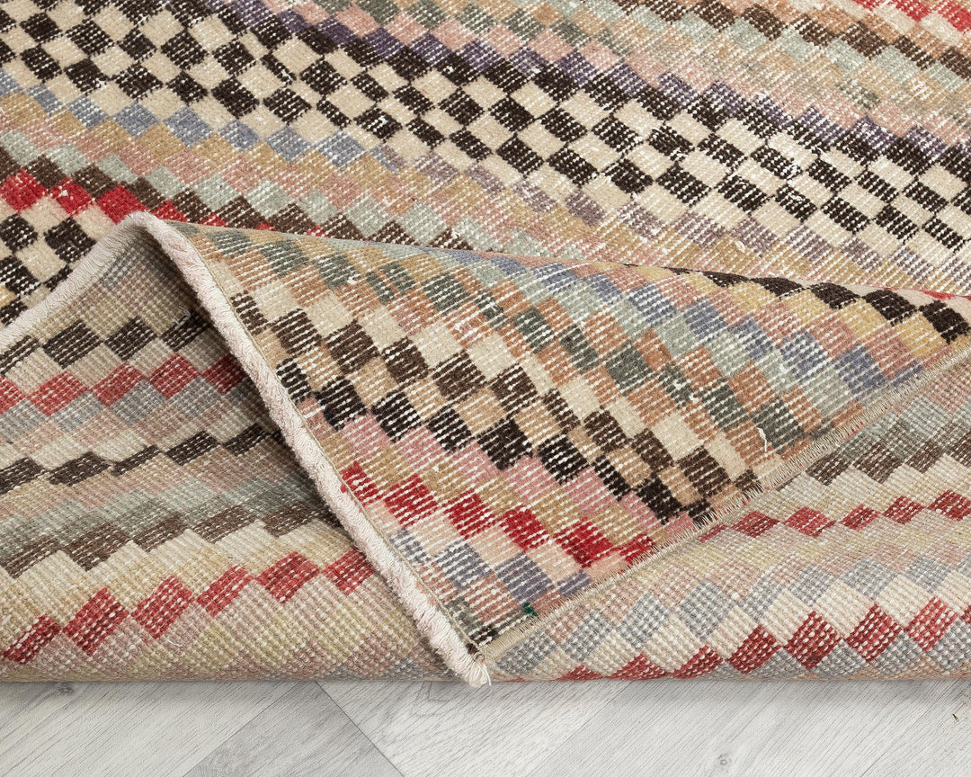 Faded Oushak Rug 3' 11" x 6' 7" | No. VR56537