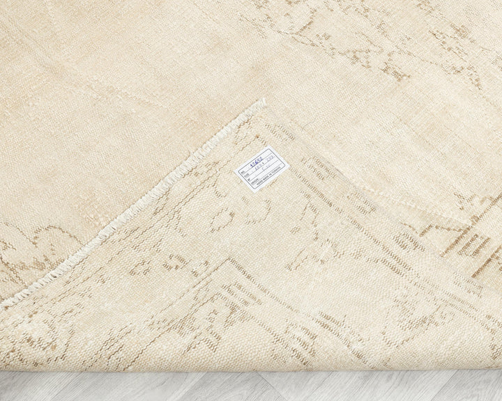 Beige Oushak Rug 6' x 10' | No. VR48946