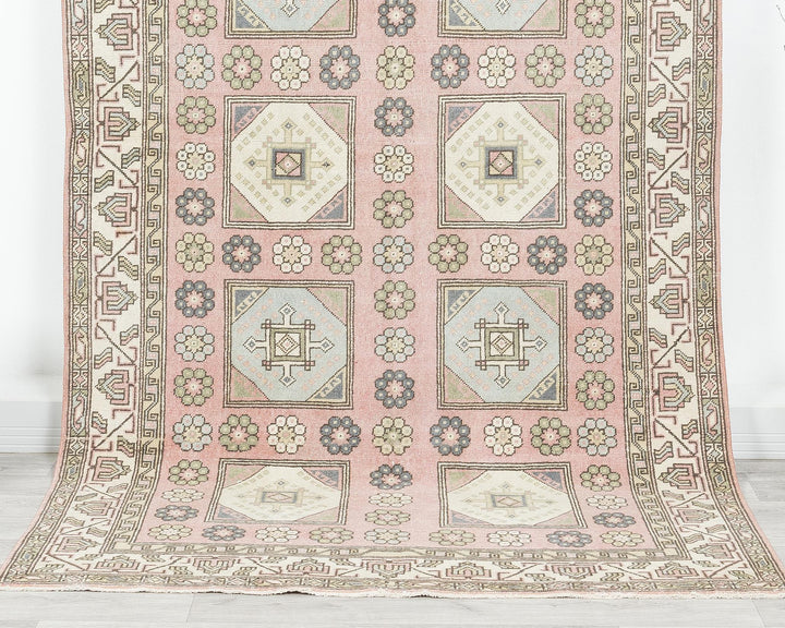 Brown Oushak Rug 4' 8" x 8' 11" | No. VR21377