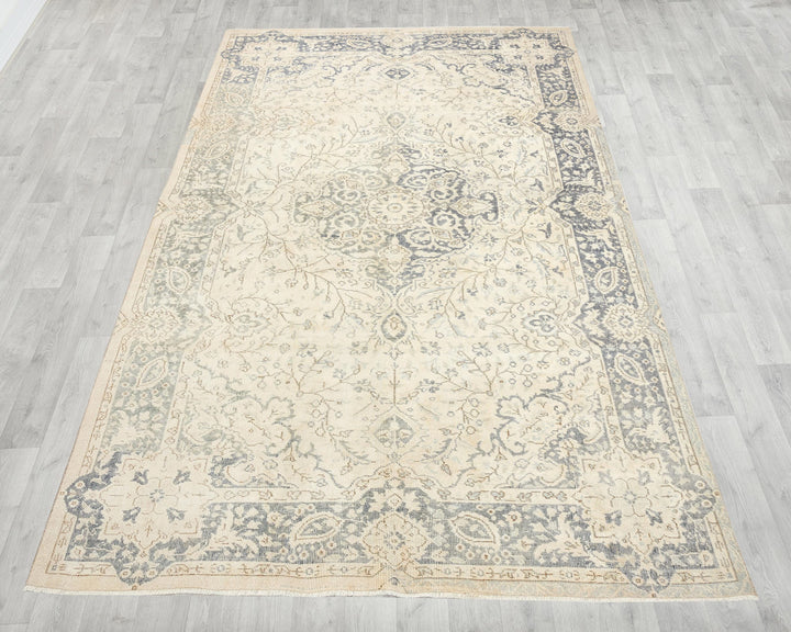 Neutral Oushak Rug 6' 3" x 9' 10" | No. VR37251