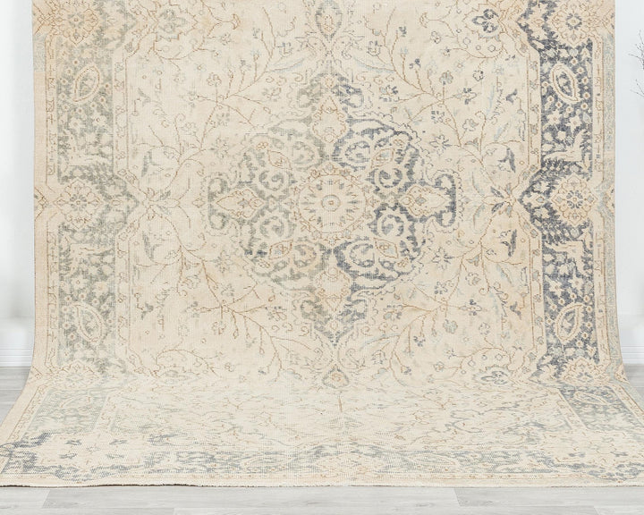 Neutral Oushak Rug 6' 3" x 9' 10" | No. VR37251