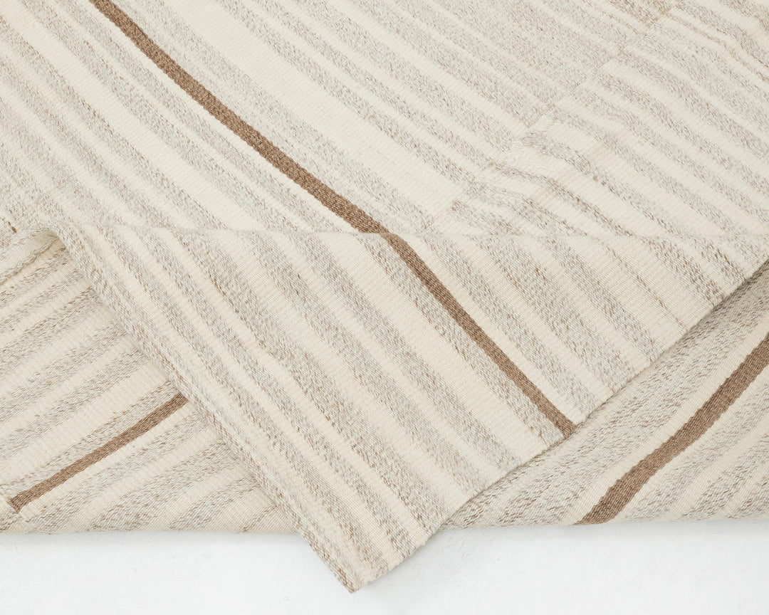 Beige Kilim Rug 9' 6" x 13' | No. VR63073