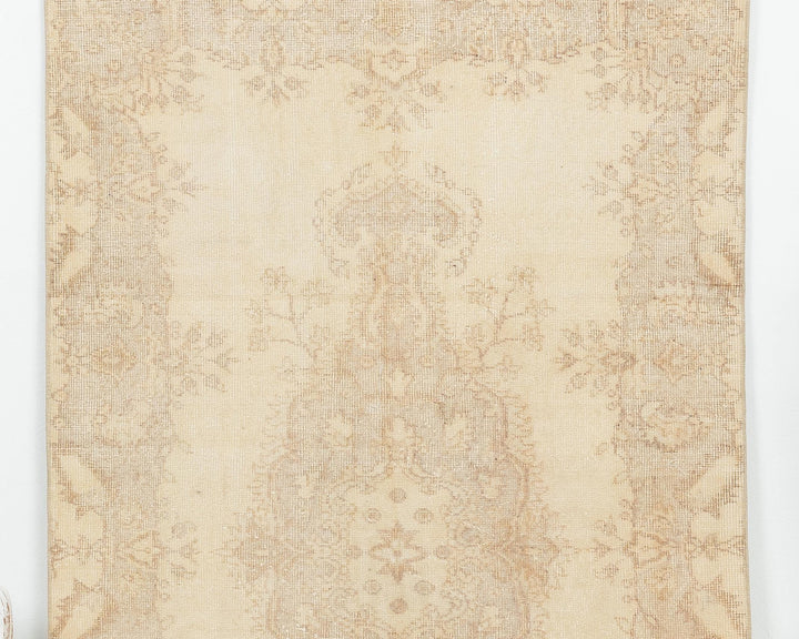 Beige Oushak Rug 6' 9" x 3' 10" | No. VR84030
