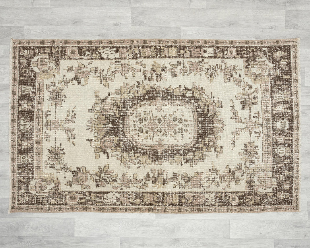 Oushak Rug 3' 8" x 6' 2" | No. VR76382