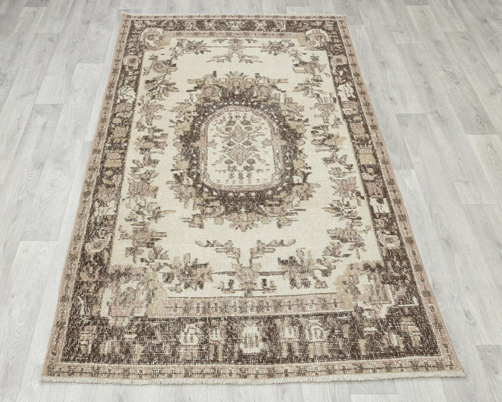 Oushak Rug 3' 8" x 6' 2" | No. VR76382