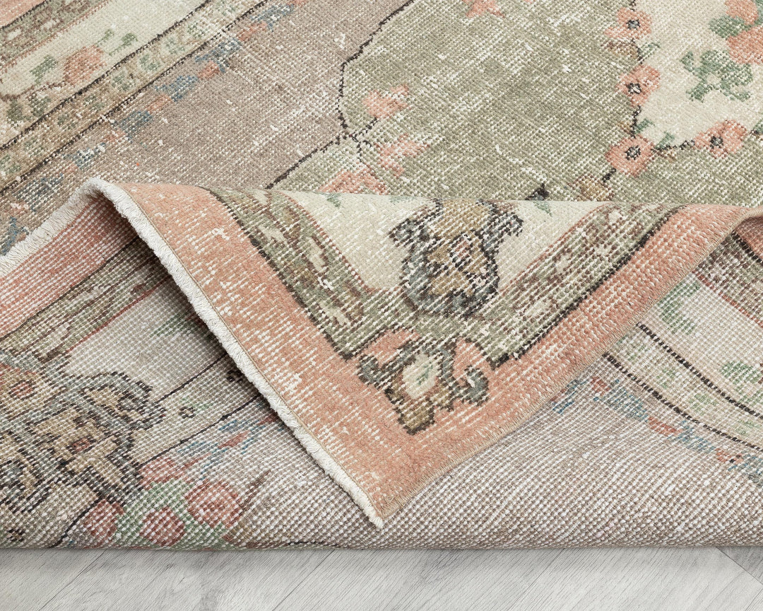 Oushak Rug 7' 9" x 3' 9" | No. VR69224