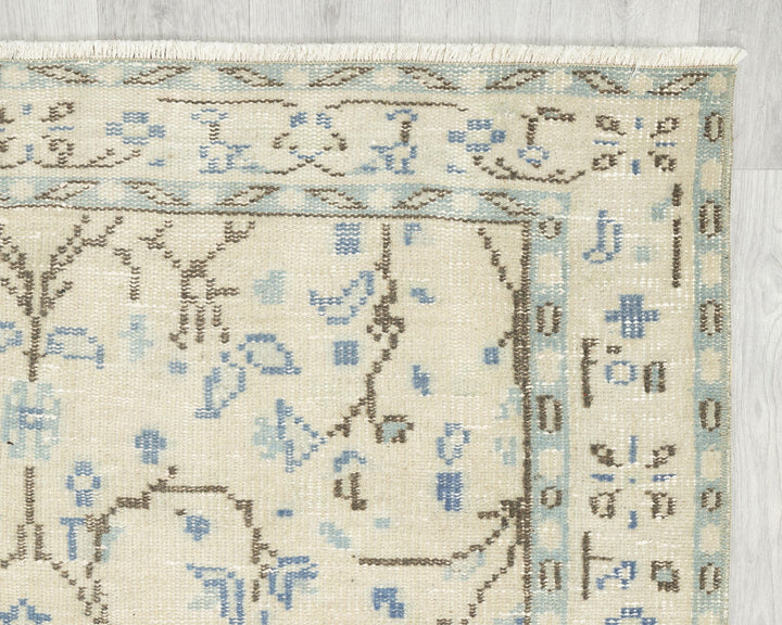 Beige Oushak Rug 3' 11" x 7' 3" | No. VR21117