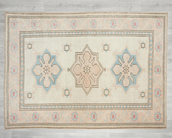 Beige Oushak Rug 3' 11" x 5' 6" | No. VR61558