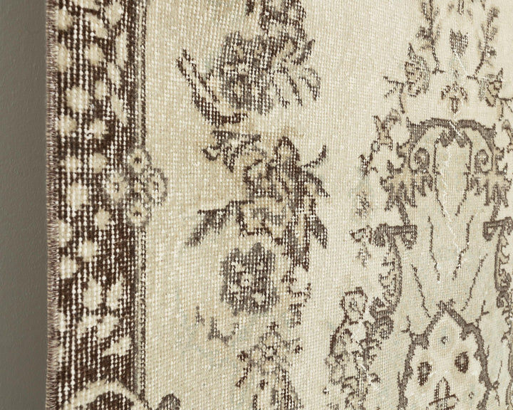 Beige Oushak Rug 4' x 7' | No. VR50661