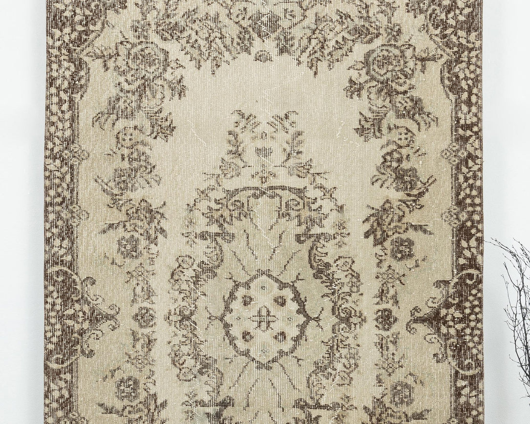 Beige Oushak Rug 4' x 7' | No. VR50661