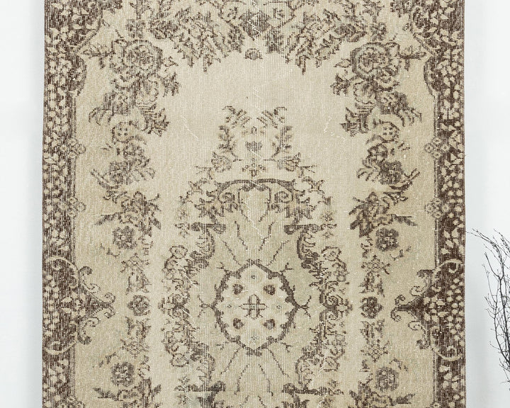 Beige Oushak Rug 4' x 7' | No. VR50661