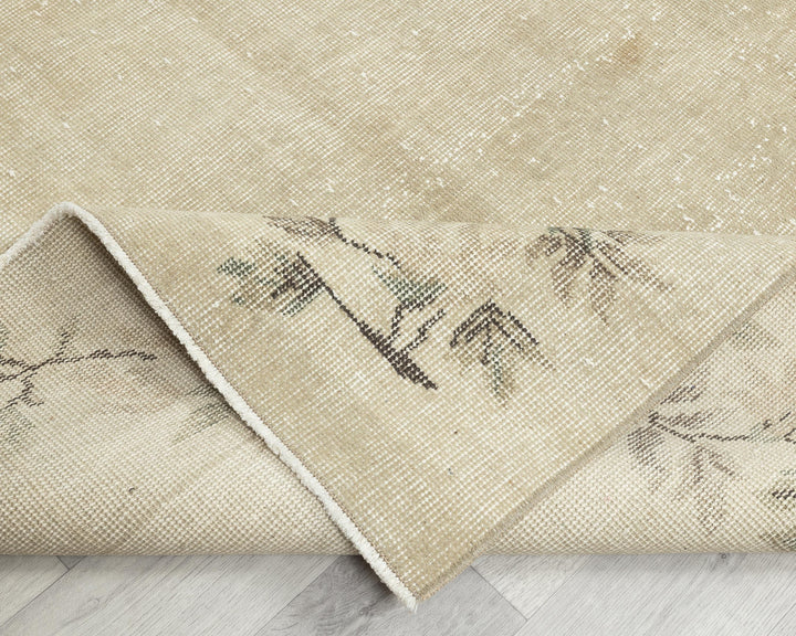 Beige Oushak Rug 6' 8" x 8' | No. VR55455