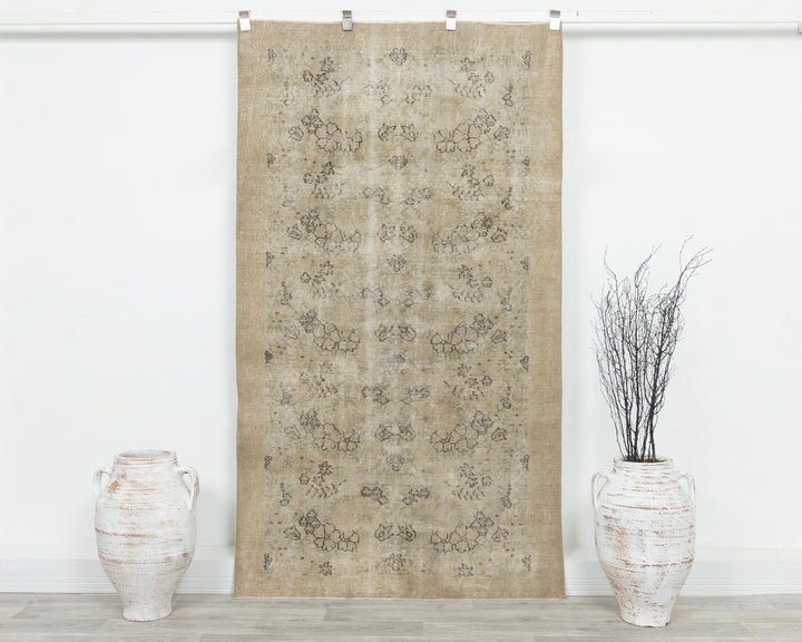 Beige Oushak Rug 6' 8" x 3' 9" | No. VR97662