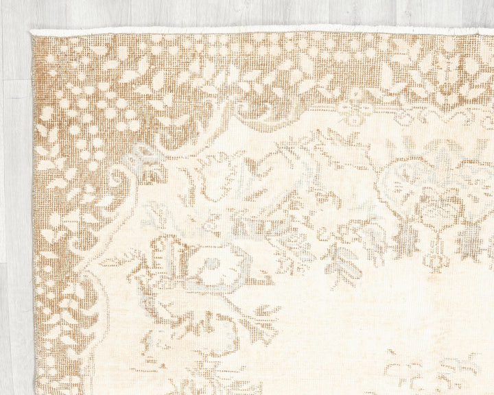 Brown Oushak Rug 9' 5" x 4' 11" | No. VR85519