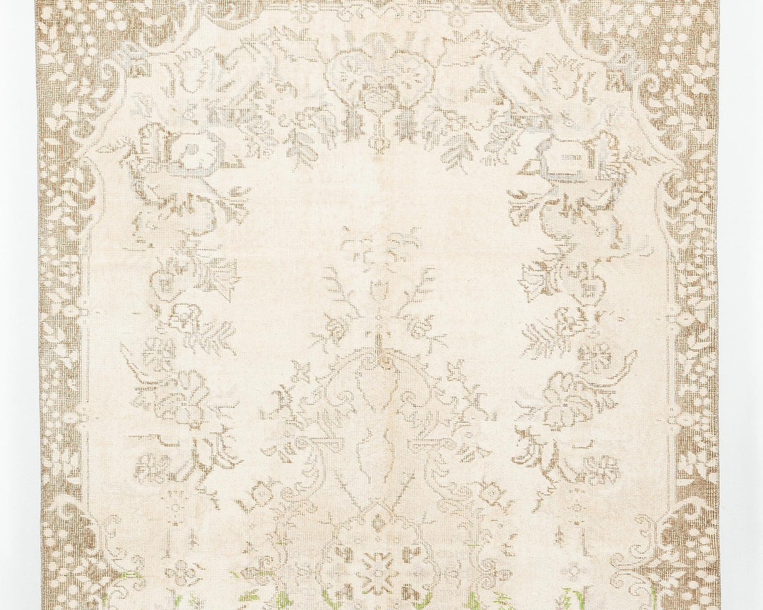 Brown Oushak Rug 9' 5" x 4' 11" | No. VR85519