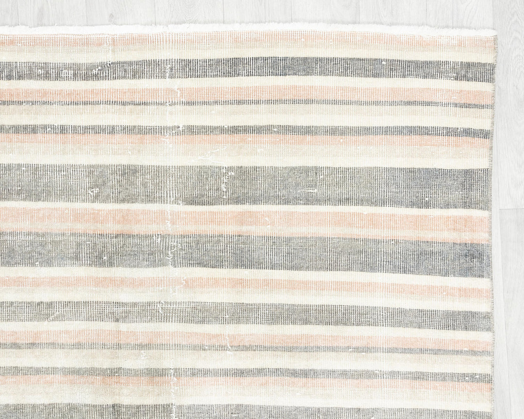 Oushak Rug 6' 7" x 4' 10" | No. VR61396