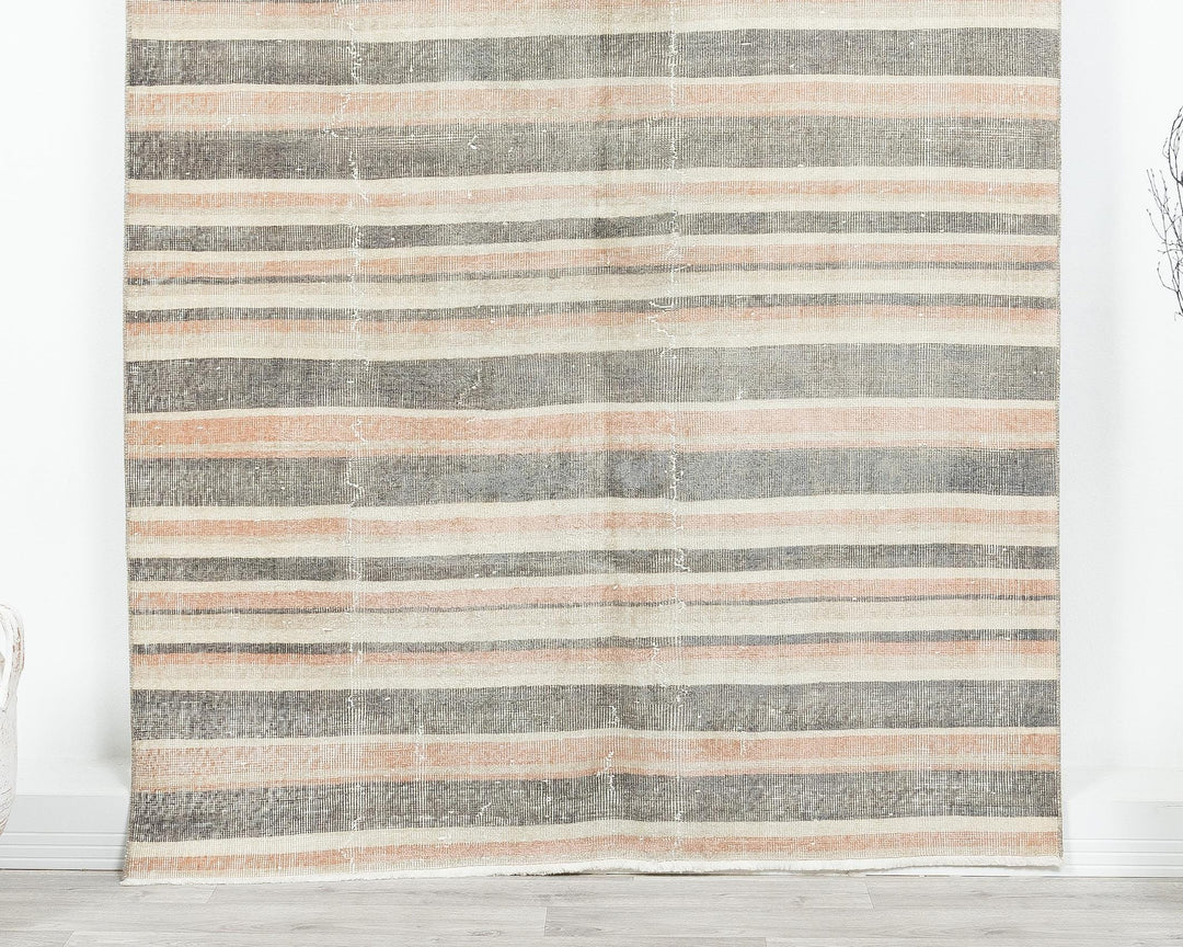 Oushak Rug 6' 7" x 4' 10" | No. VR61396