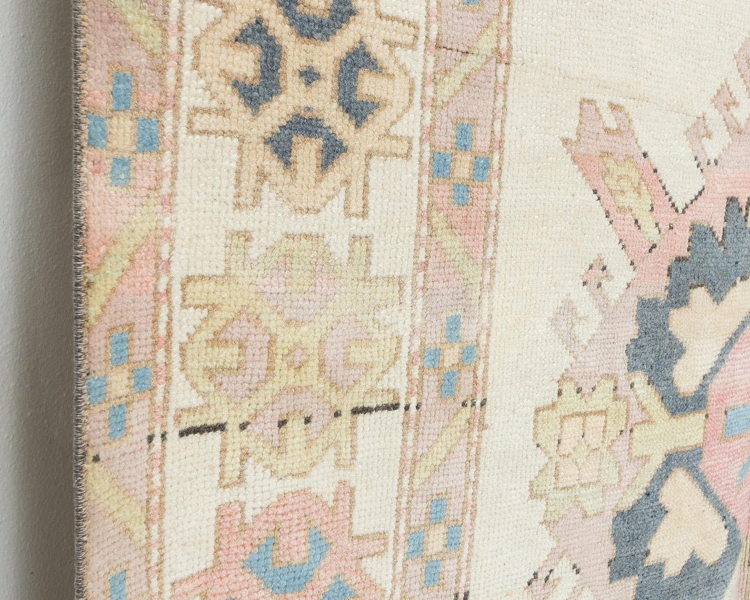 Faded Oushak Rug 7' 10" x 5' 5" | No. VR57354