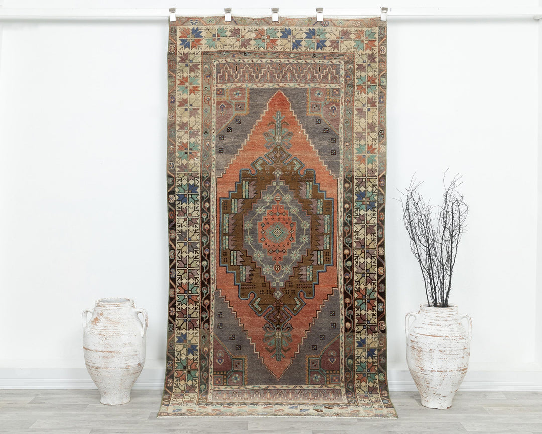 Oushak Rug 7' 10" x 3' 11" | No. VR34156