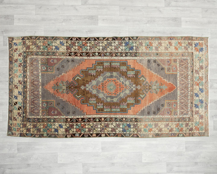 Oushak Rug 7' 10" x 3' 11" | No. VR34156